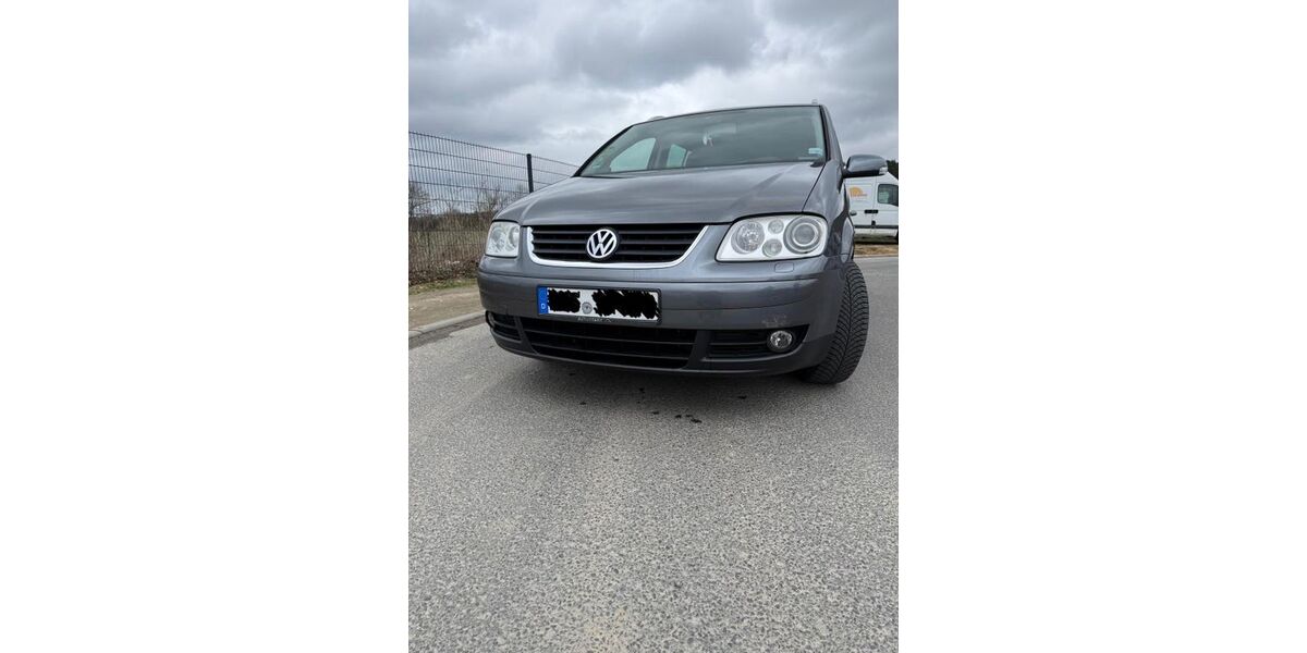 VW Touran 199.000 km 3.999 &euro; Königs Wusterhausen 15711