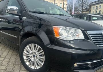 Lancia Voyager 183.000 km 9.888 &euro; Berlin / Pankow 13127