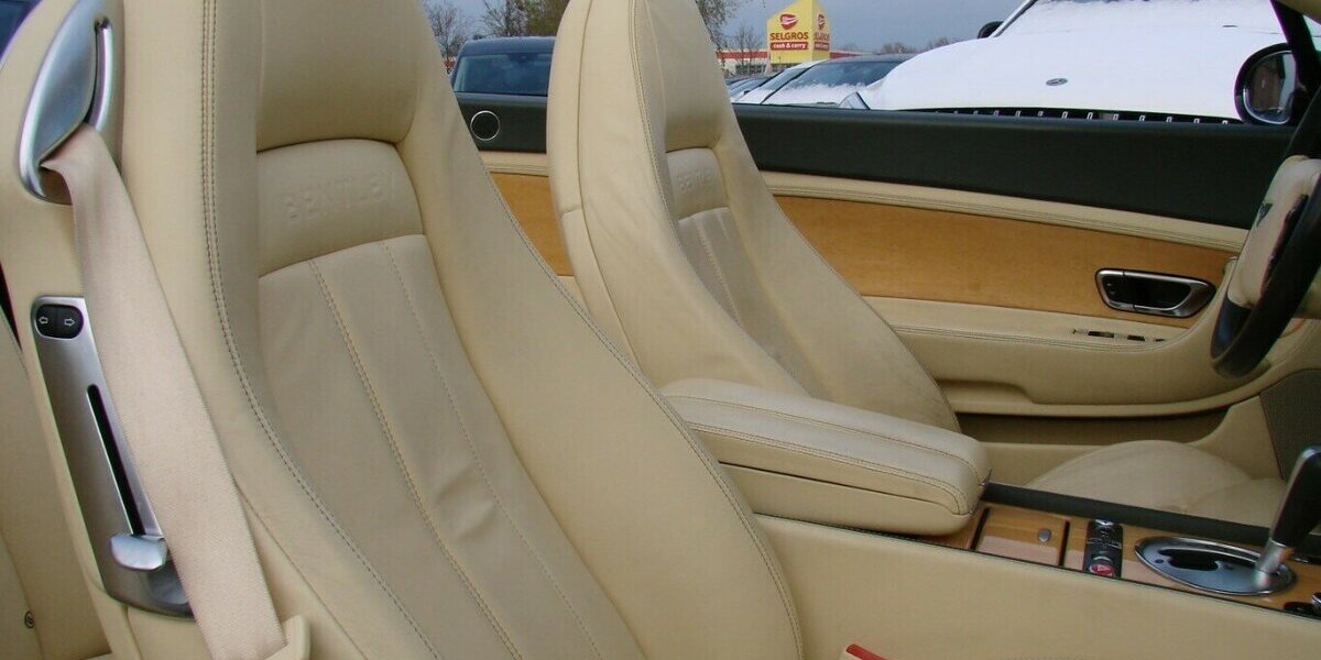 Bentley Continental GTC 6.0 W12 Navi Leder Xenon Windschot 76.559 km 59.980 &euro; Falkensee 14612