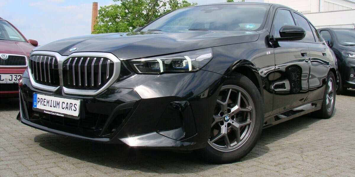 BMW 520 M-Sport Shadow Line ACC H&K SHZ AHK 360º 22.012 km 44.980 &euro; Falkensee 14612