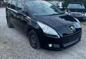 Peugeot 5008 150.000 km 3.490 &euro; Berlin 13127