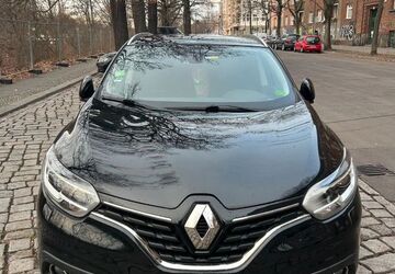 Renault Kadjar 63.300 km 13.700 &euro; BERLIN 10589