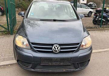 VW Golf 203.975 km 2.400 &euro; Berlin 13597