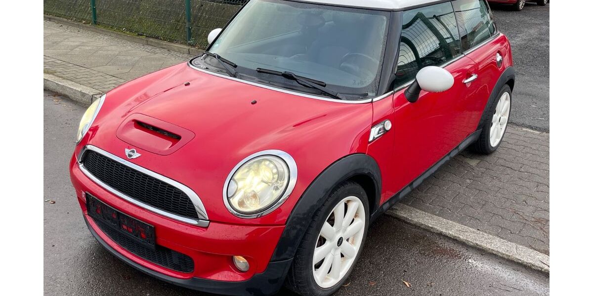 Mini Cooper S 90.000 km 4.900 &euro; Berlin 13597