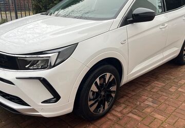 Opel Grandland (X) 15.800 km 24.900 &euro; Falkensee/Spandau 14612