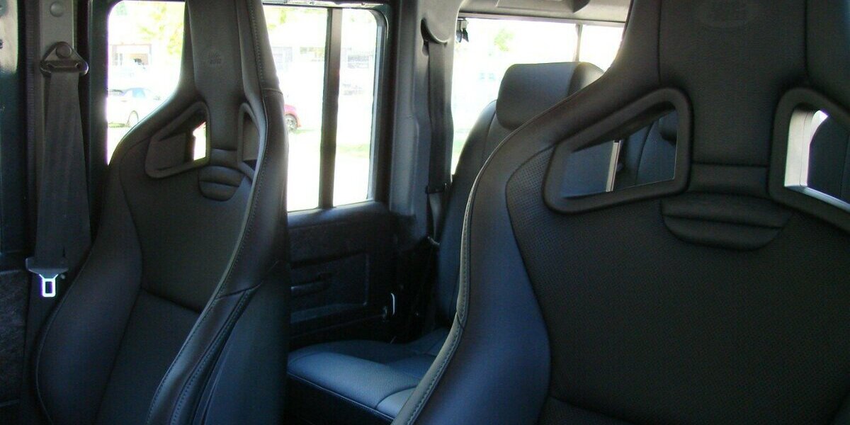 Land Rover Defender 110 E Station Wagon 7-Sitzer LED Leder AH 119.107 km 48.980 &euro; Falkensee 14612