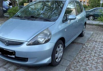 Honda Jazz 118.500 km 2.500 &euro; Berlin 13581