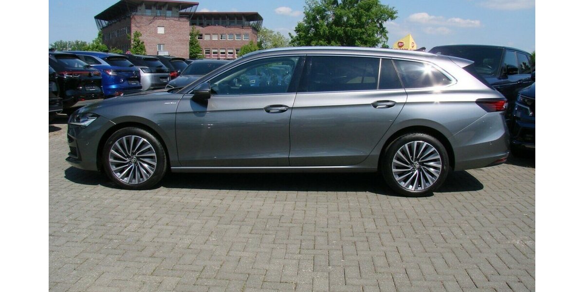 Skoda Superb 2.0TDi L&K 4x4 ACC LED AHK H&K 360º 41.532 km 38.480 &euro; Falkensee 14612