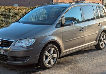 VW Touran 179.000 km 6.400 &euro; Berlin 12305
