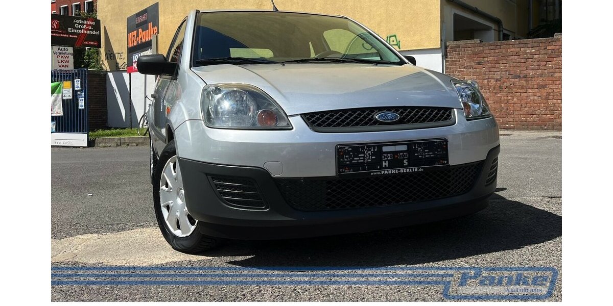 Ford Fiesta Ambiente 1.3*Radio/CD*AUX*Klima* 245.511 km 1.390 &euro; Berlin 13187