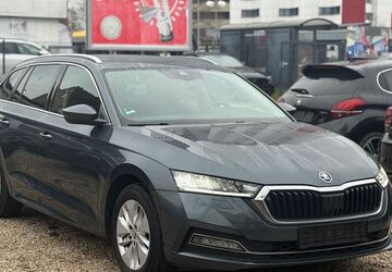 Skoda Octavia 152.000 km 14.900 &euro; Berlin 12353