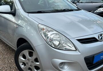 Hyundai i20 127.541 km 3.990 &euro; Berlin 13089