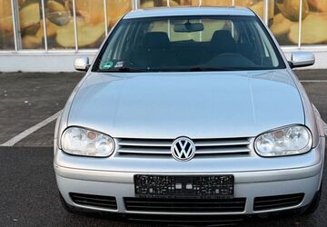 VW Golf 247.090 km 1.599 &euro; Berlin 12524