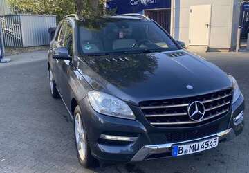 Mercedes-Benz ML 350 185.000 km 18.990 &euro; Berlin 13587