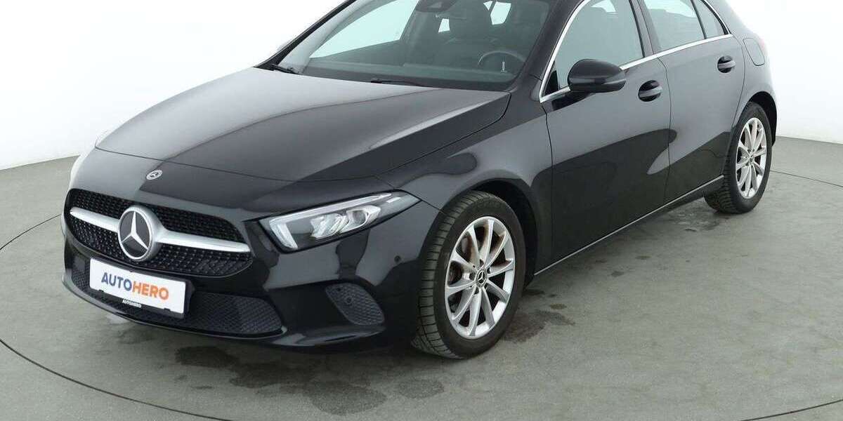 Mercedes-Benz A 180 110.916 km 18.700 &euro; Berlin 14059