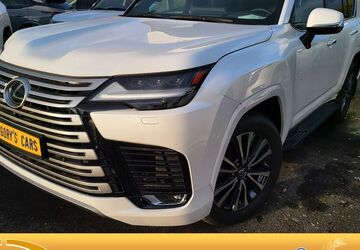 Lexus LX 500 10 km 189.900 &euro; Berlin 10785