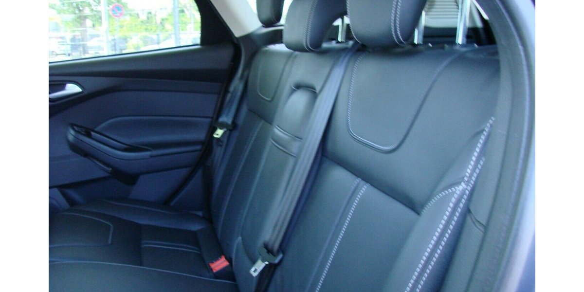 Ford Focus Turnier 1.0L EcoBoost Titanium Bi-Xenon Lede 140.121 km 3.980 &euro; Falkensee 14612