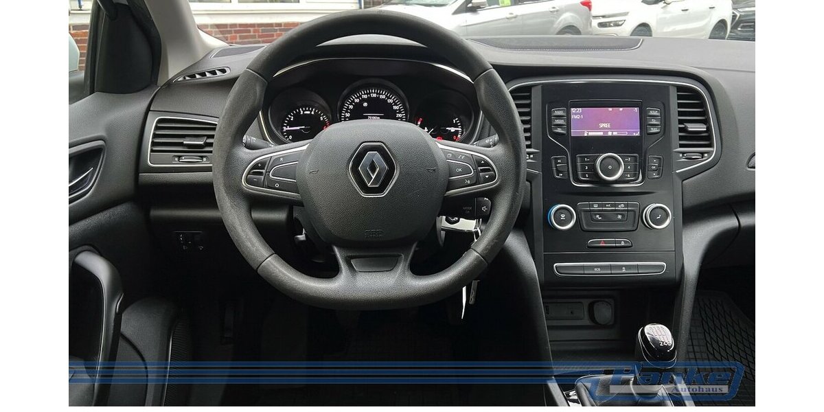 Renault Megane Life IV Grandtour 100*Tempo*Bluetooth*AC* 75.000 km 8.990 &euro; Berlin 13187