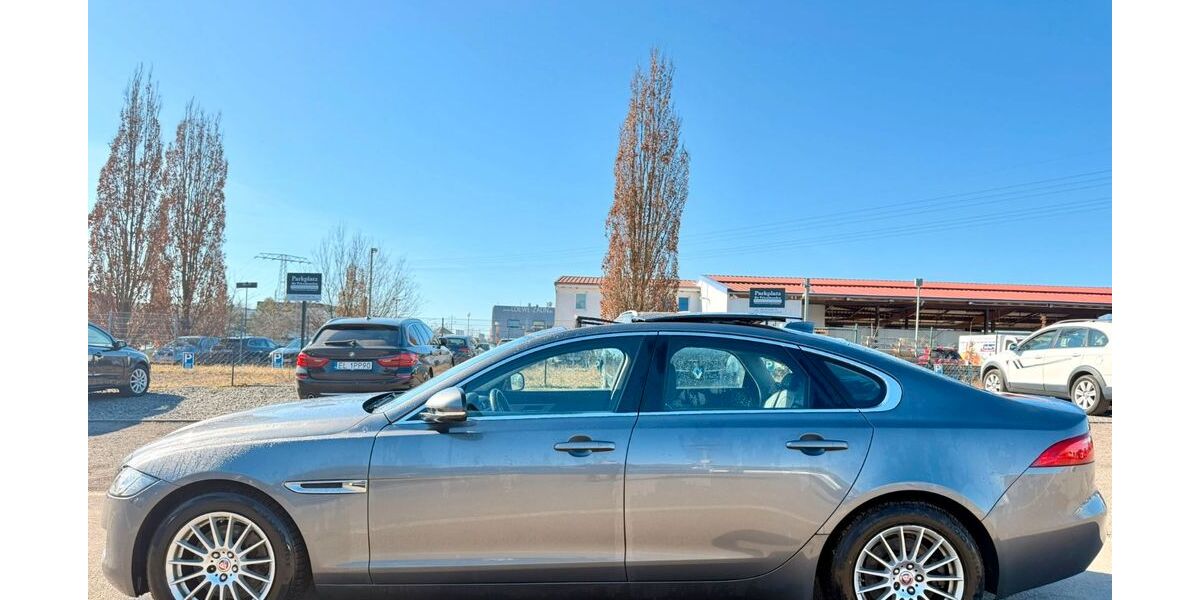 Jaguar XF 94.000 km 15.500 &euro; Blankenfelde-Mahlow 15831