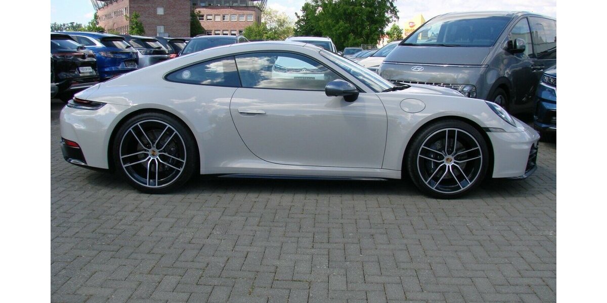 Porsche 992 .2 Carrera T Sport-Design Matrix Pano 360º BOS 8.426 km 129.980 &euro; Falkensee 14612