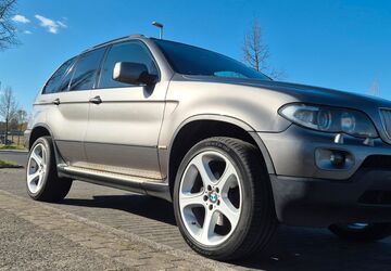 BMW X5 330.425 km 6.750 &euro; Berlin 12679