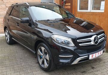 Mercedes-Benz GLE 500 113.476 km 29.980 &euro; Berlin 10627