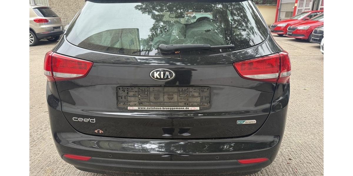 Kia ceed 1.6 Edition Platinum Navi Sporty Wagon 156.800 km 8.390 &euro; Berlin 10247