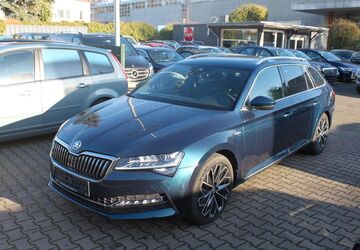 Skoda Superb 94.500 km 27.900 &euro; Berlin 12057