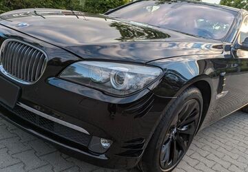 BMW 750 99.000 km 11.800 &euro; Berlin 12277