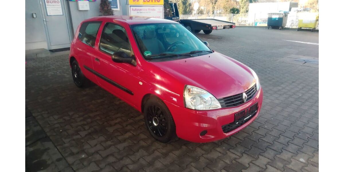 Renault Clio 200.000 km 1.999 &euro; Berlin 12623