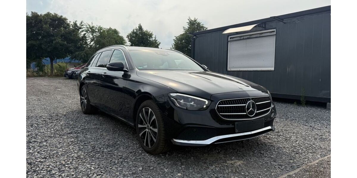 Mercedes-Benz E 300 163.000 km 19.990 &euro; Berlin 12043