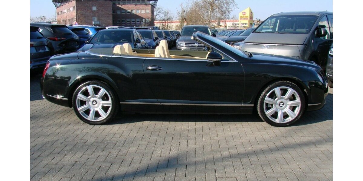 Bentley Continental GTC 6.0 W12 Navi Leder Xenon Windschot 76.559 km 59.980 &euro; Falkensee 14612