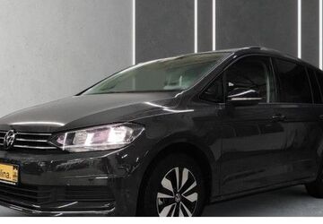 VW Touran 11.535 km 30.998 &euro; Berlin 13581