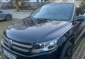 VW Tiguan 143.000 km 9.000 &euro; Berlin 13355
