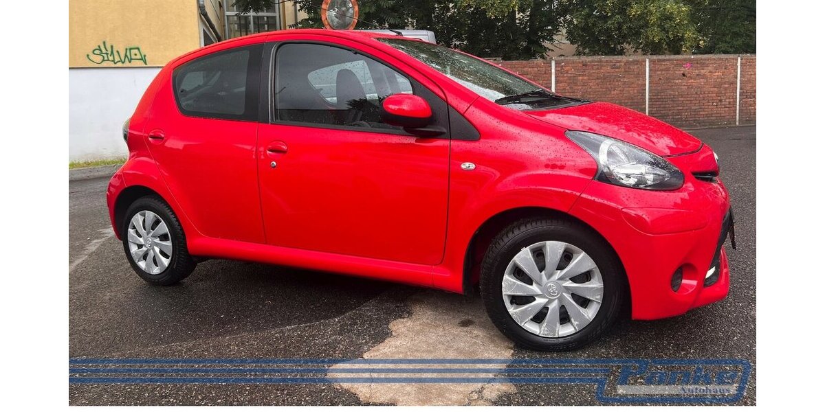 Toyota Aygo Cool Go 5trg*NAV*BT*Klima*LED*USB*Allwetter 119.619 km 5.590 &euro; Berlin 13187