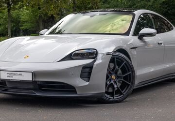 Porsche Taycan 33.002 km 88.930 &euro; Berlin 10587