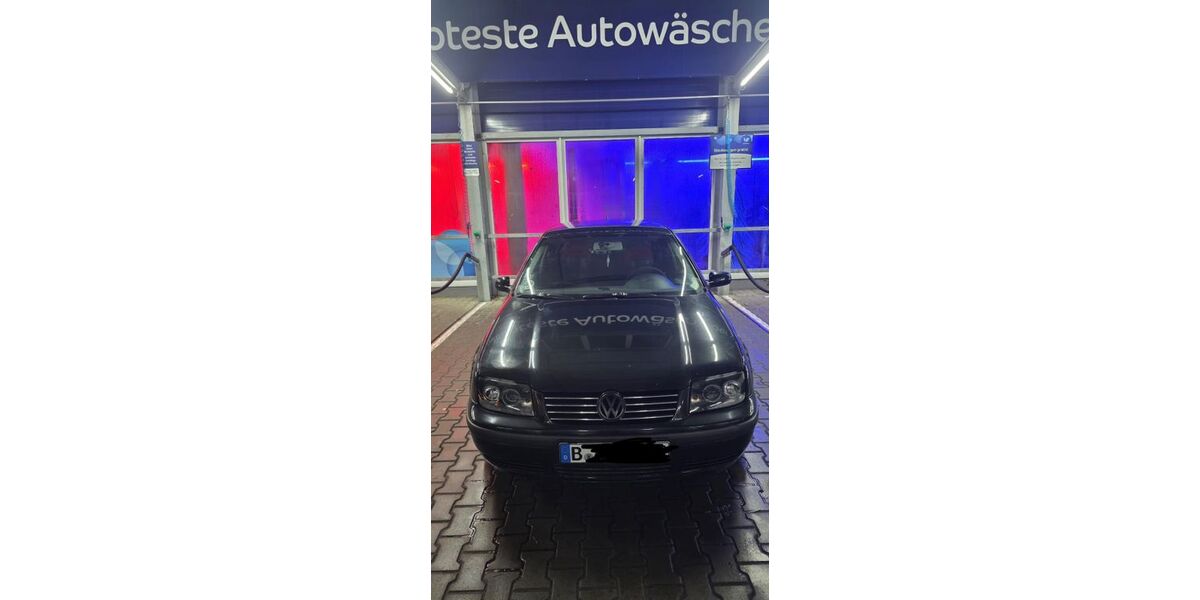 VW Bora 193.000 km 3.200 &euro; Berlin 12353