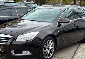 Opel Insignia 175.000 km 5.700 &euro; Berlin 13127