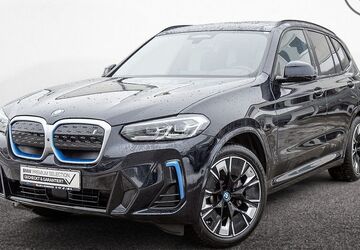 BMW iX3 18.100 km 48.900 &euro; Schönefeld OT Großziethen 12529