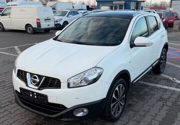 Nissan Qashqai 219.235 km 5.499 &euro; MITTENWALDE 15749