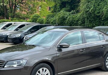 VW Passat 157.728 km 7.900 &euro; Berlin 13127