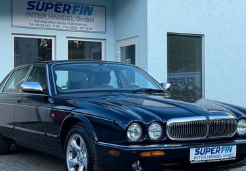 Jaguar XJ8 157.529 km 11.990 &euro; Falkensee 14612