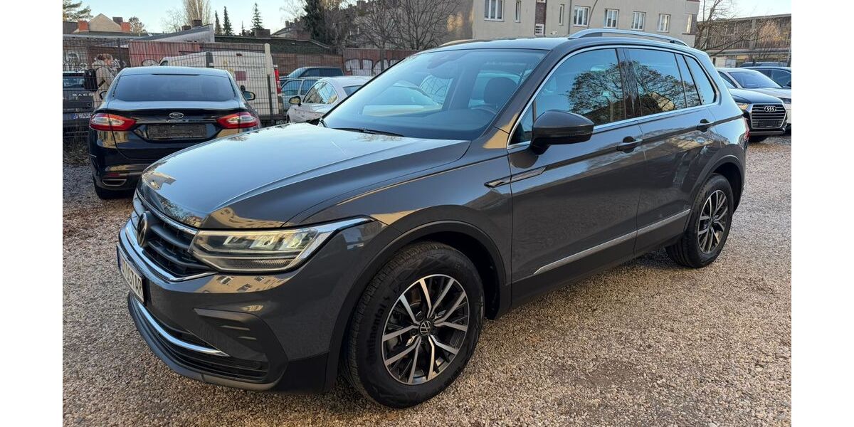 VW Tiguan 196.000 km 20.450 &euro; Berlin 12347
