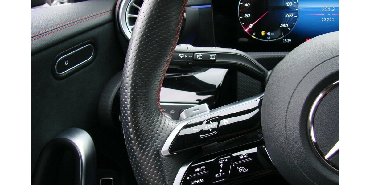 Mercedes-Benz CLA 200 Shooting Brake AMG Night Mulitbeam Standhe 23.241 km 32.980 &euro; Falkensee 14612