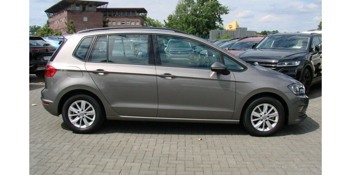 VW Golf Sportsvan 1.4TSi BMT Comfortline DSG Tepomat 42.132 km 12.890 &euro; Falkensee 14612