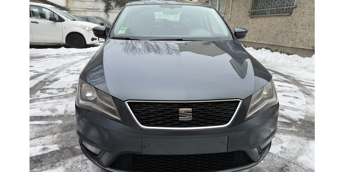 Seat Toledo Style 1,2 Connect Tempom. PDC Sitzheizung 107.100 km 7.900 &euro; Berlin 10247