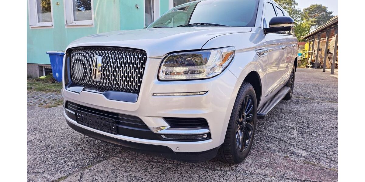 Lincoln Navigator 151.000 km 62.000 &euro; Velten 16727