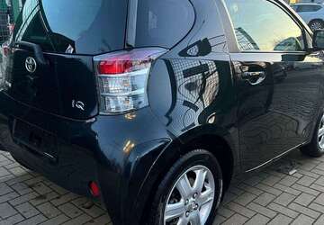 Toyota iQ 99.000 km 4.790 &euro; Berlin 13086