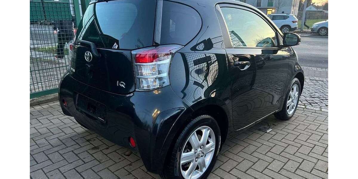 Toyota iQ 99.000 km 4.790 &euro; Berlin 13086