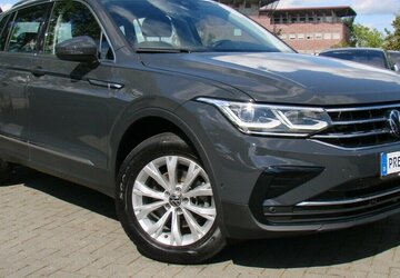 VW Tiguan 1.5TSI Elegance IQ.DRIVE ACC Navi Kamera 37.339 km 29.980 &euro; Falkensee 14612